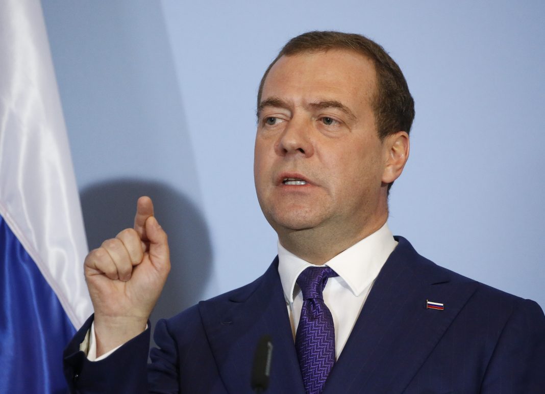 Медведев: Референдуми в Украйна за присъединяване към Русия - Ekspresso